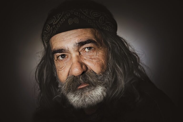 Eszter Emese Lazar - The-Artist